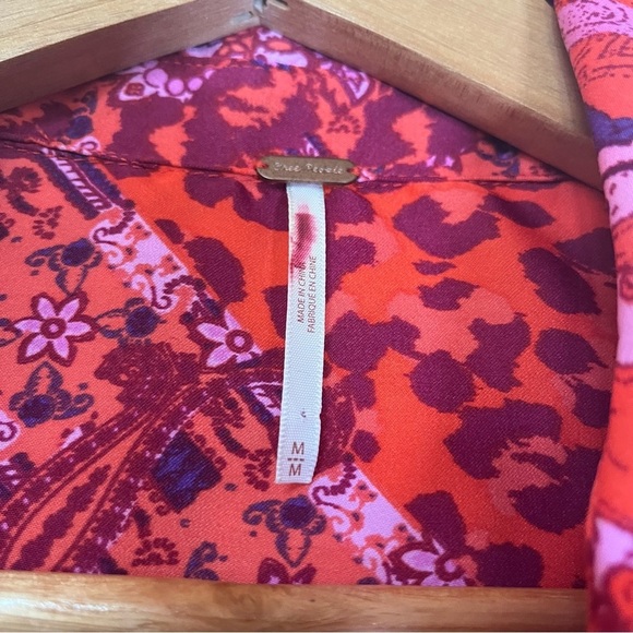 Free People Cheetah Print/ Paisley Cinched Business Casual Long Sleeve Top A21 - Picture 3 of 6